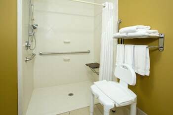 Holiday Inn Express Hotel & Suites Richmond