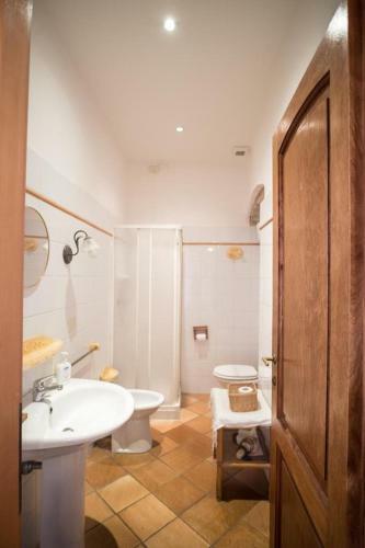 Villa Castel D'arno Guest House - Autogestione