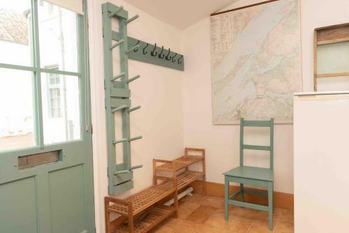 Steading Cottage - 50m From The Beach