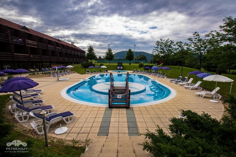 Petneh�zy Clubhotel Superior