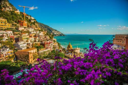 Beautiful 2-bed House In Positano Main Square Area