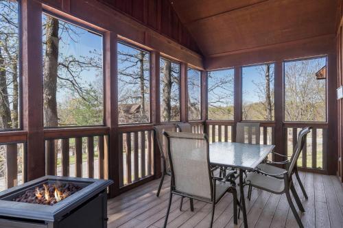 Fox Hollow Family Lodge