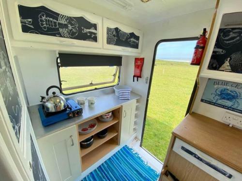 Lily Cosy Campervan With Sea Views & Amazing Sunrises