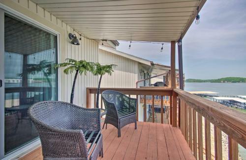 Apartamento Waterfront Condo With Deck - Bring Your Boat!