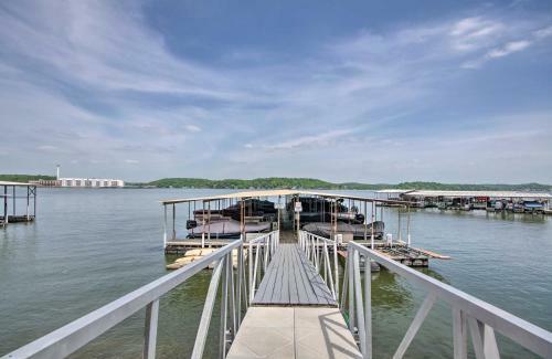 Apartamento Waterfront Condo With Deck - Bring Your Boat!
