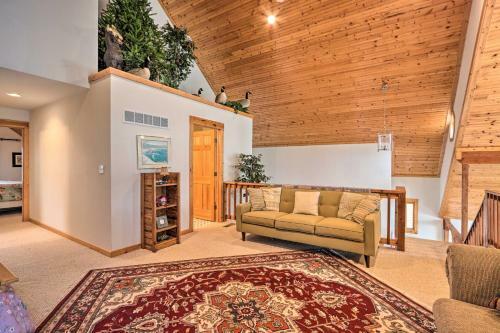 Lake Of The Ozarks Hideaway With Private Dock!