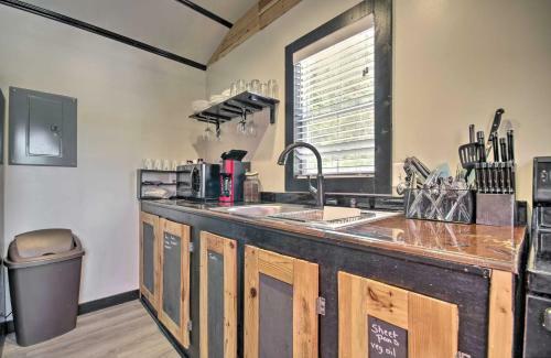 1 Fish Warsaw Cabin With Deck And Gas Grill!