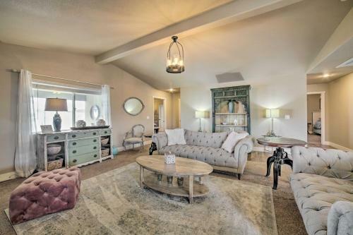 Charming Fallon Retreat With Fire Pit And Grill!