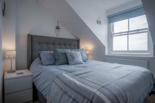 Ramsey Apartment - 2 Bedroom Apartment - Tenby