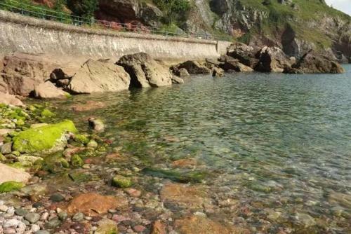 Impeccable Period 3-bed Villa In Torquay