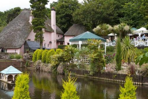 Impeccable Period 3-bed Villa In Torquay