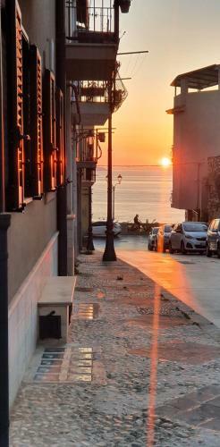 Hostal Scilla Guest House