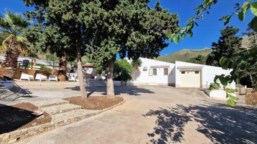 Villa Sceusa Con Piscina Privata