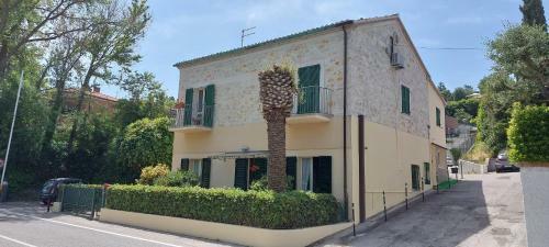 Hostal La Lupinella Room