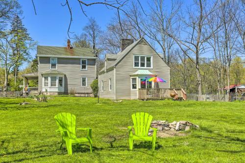 Goshen Cottage With Deck On Working Family Farm