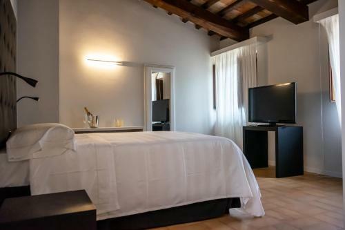 Hotel Chiesatonda Resort