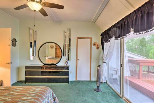 Retreat Overlooking Keuka Lake