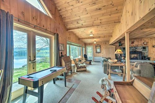 Lake Pleasant Family Home With Canoe And Kayaks!