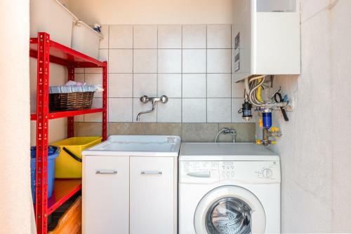 Taormina Panoramic Apartment With Parking