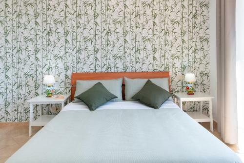 Taormina Panoramic Apartment With Parking