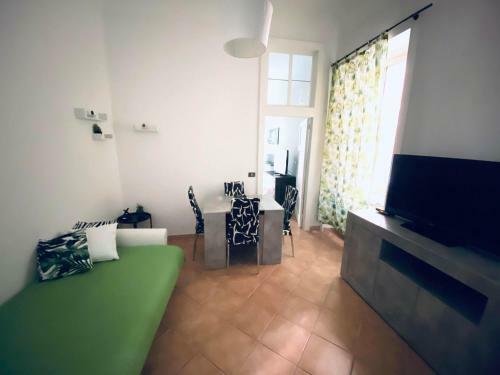 Skip Intro Apartment Taormina