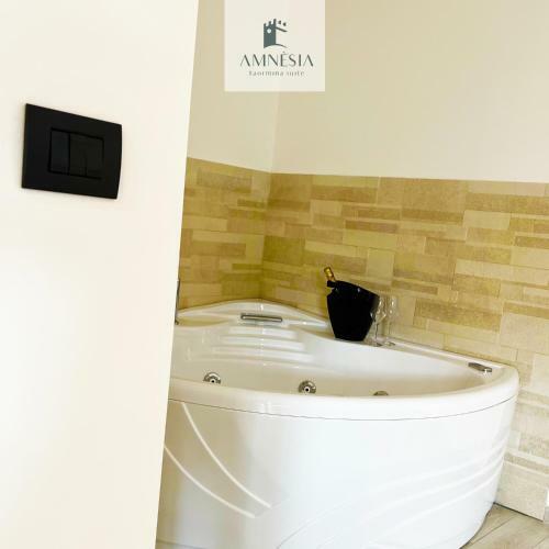 Amnesia Taormina Suite