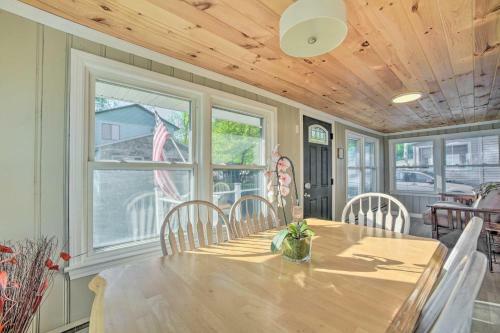 Saratoga Springs Cottage Fire Pit, Boat Dock