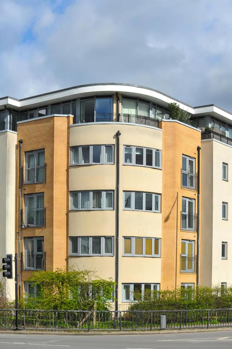 Modern Spacious Two Bedroom 2.5 Bathroom Apartment