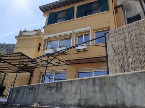 Attractive Holiday Home In Ventimiglia With Private Terrace
