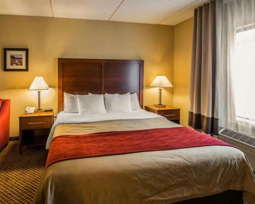 Hotel Comfort Inn & Suites