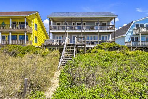 Oceanfront Retreat With Holden Beach Access!