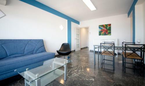 R130 Beachfront Apartment With Air Conditionner