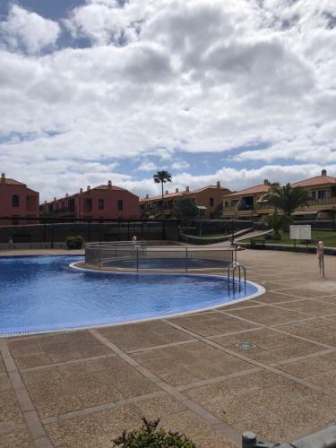 Apartamento 3 Dormitorios, Wifi Gratis, Piscinas, Muy Bien Ubicado