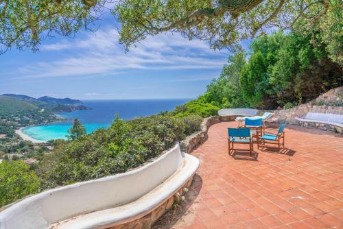 Villa Aurelia . A Terrace On The Mediterranean Sea