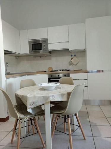 Villa Mimosa 300 Mt. Dal Mare 2 P.l.+2 Aggiuntivi