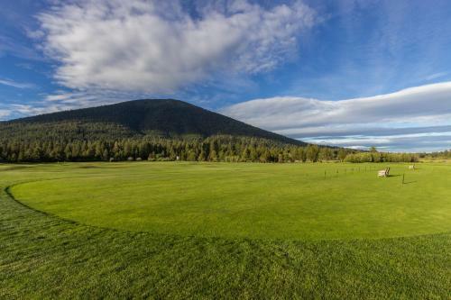 Cascade View Retreat