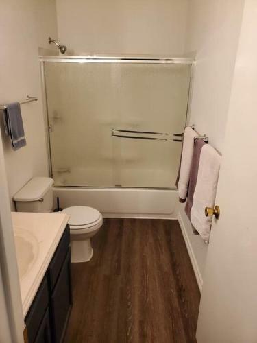 Hostal The Lakeside Overlook - Close To Everything!