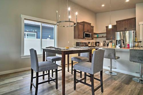 Modern Medford Escape About 3 Mi To Downtown!