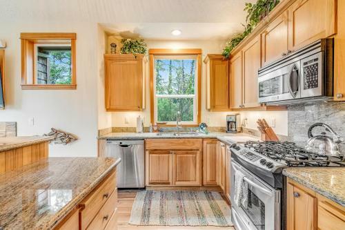 Manzanita Hideaway - Mca # 1594