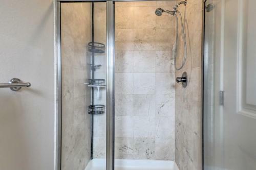 Welcoming Bend Home Less Than 4 Mi To Pilot Butte!