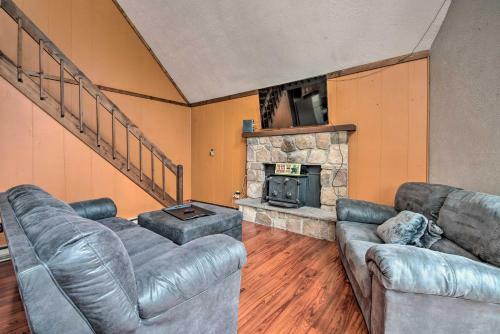 Pet-friendly Albrightsville Cabin With Grill!