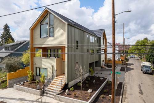 Williams Retreat Unit 1