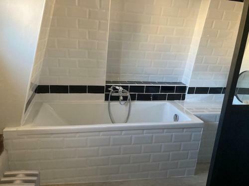 Bed & Breakfast H�tel Du Marquis De Broc