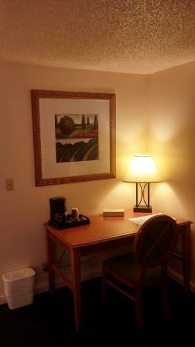 Motel Grays Harbor Inn & Suites