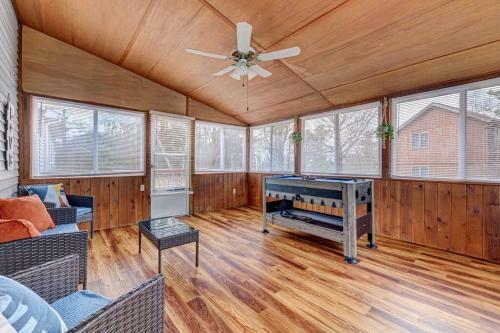 The Gap View Poconos Family Getaway With Game Room