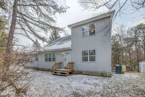 The Gap View Poconos Family Getaway With Game Room