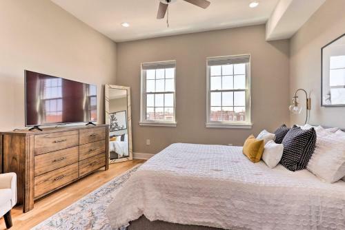 Philly Townhome With City Views About 2 Mi To Dtwn!
