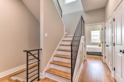 Philly Townhome With City Views About 2 Mi To Dtwn!