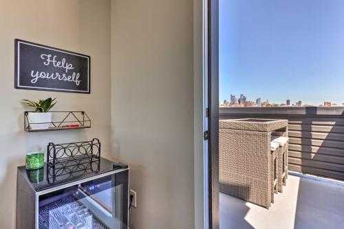Philly Townhome With City Views About 2 Mi To Dtwn!
