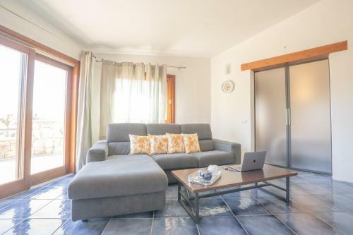 Villa Panoramica Porto Istana